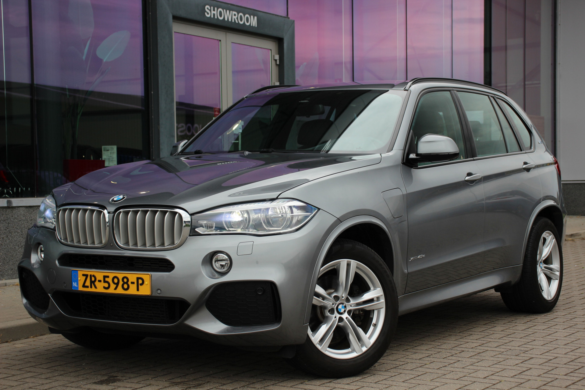 BMW  X5