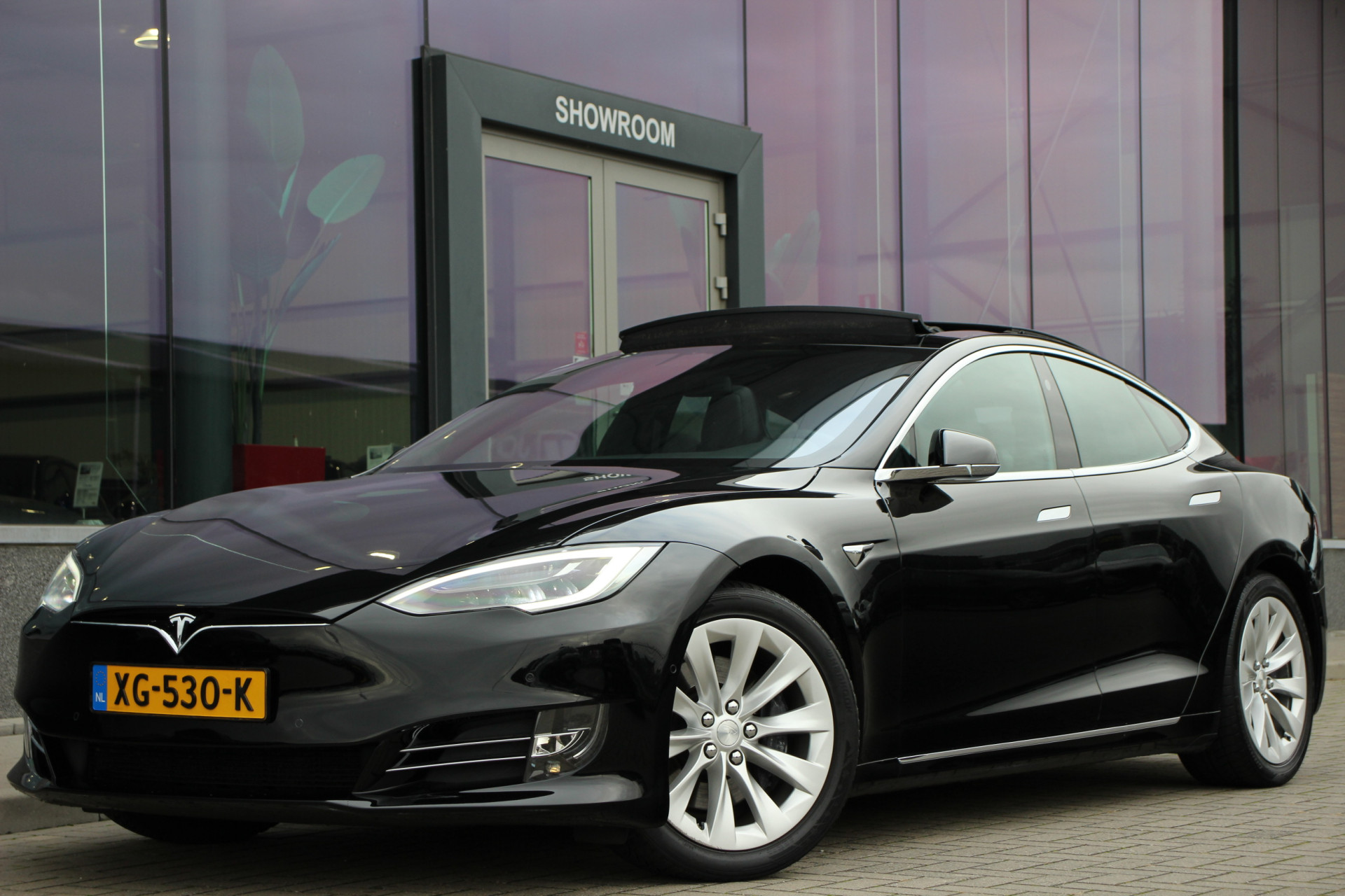 Tesla Model S